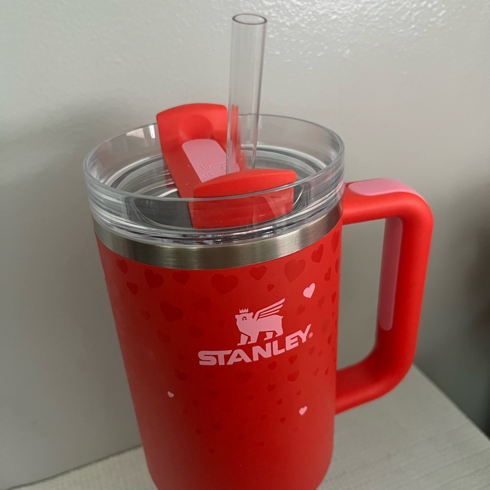 Stanley Target Exclusive Red Valentine edition NWT 2025